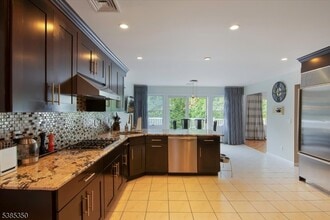 6 Ashland St in Caldwell, NJ - Building Photo - Building Photo