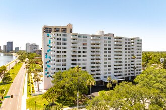 Harbour House in Tampa, FL - Building Photo - Building Photo