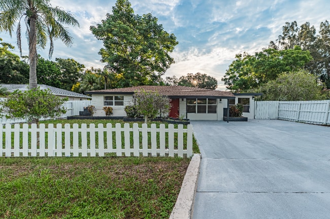 3409 Corey Rd