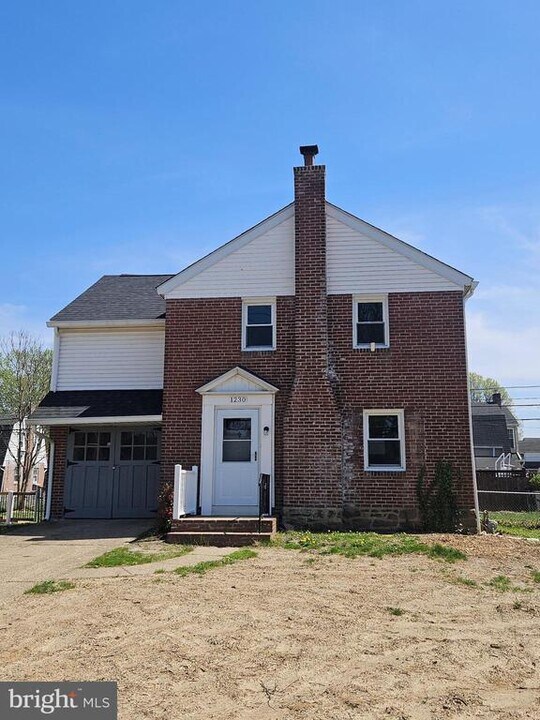 1230 MacDade Boulevard in Woodlyn, PA - Building Photo