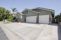 11442 Bridgeway Dr in Riverside, CA - Foto de edificio - Building Photo