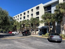 701 S Madison Ave in Clearwater, FL - Building Photo