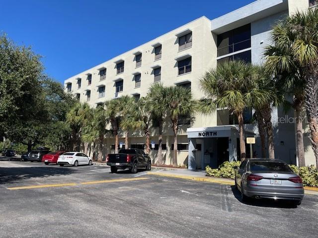 701 S Madison Ave in Clearwater, FL - Building Photo