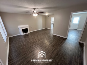 3265 Starsdale St in Memphis, TN - Building Photo - Building Photo