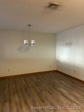 410 Emmett St in Bristol, CT - Building Photo - Building Photo