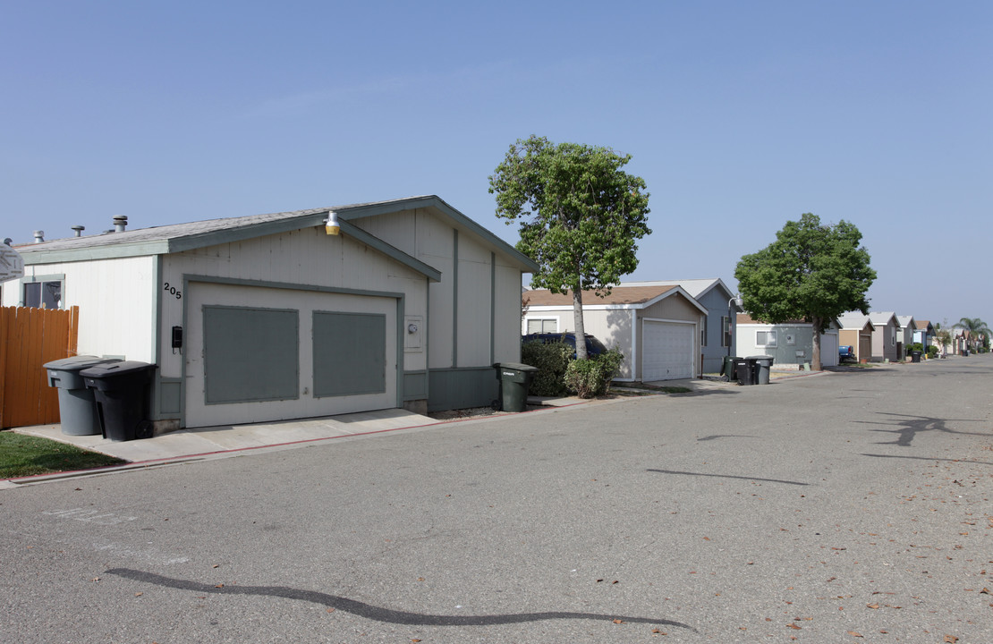 Park Place Mobile Home Park in Perris, CA - Building Photo