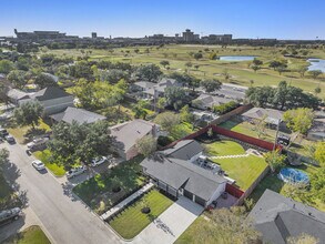 1611 Armistead St in College Station, TX - Foto de edificio - Building Photo