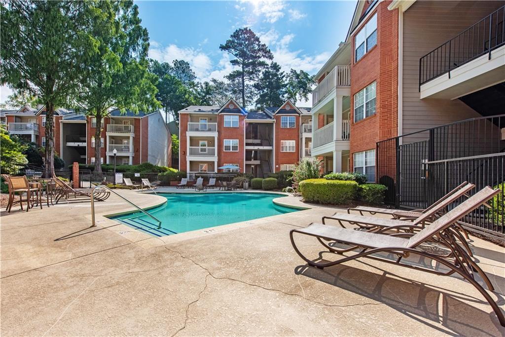 1022 Chastain Park Ct NE in Atlanta, GA - Building Photo