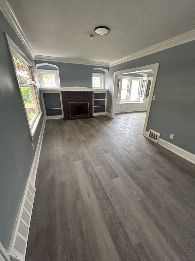 property at 3658 E 138th St