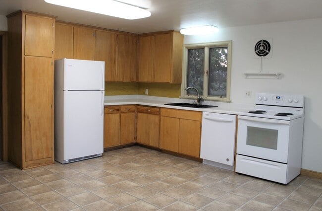 318 McKinley Ave in Eau Claire, WI - Building Photo - Building Photo