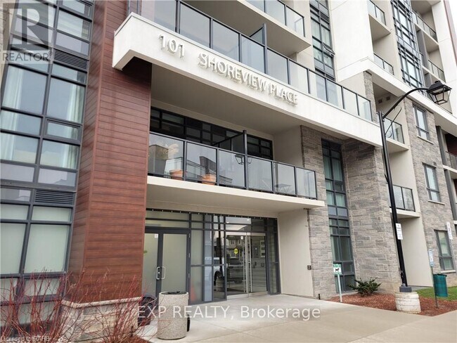 101-101 Shoreview Pl in Hamilton, ON - Building Photo - Building Photo
