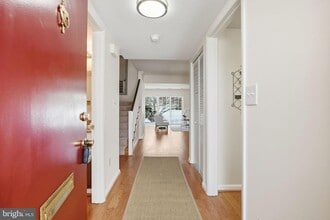 3233 S Leisure World Blvd in Silver Spring, MD - Building Photo - Building Photo