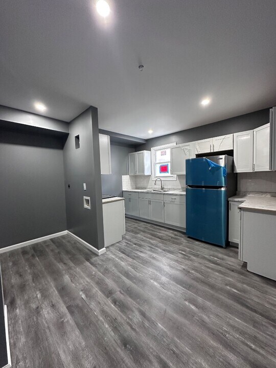 153 Vine St in Plymouth, PA - Building Photo