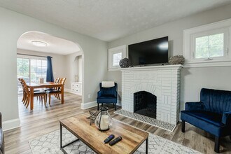 246 Wayne Ave in Akron, OH - Building Photo - Building Photo