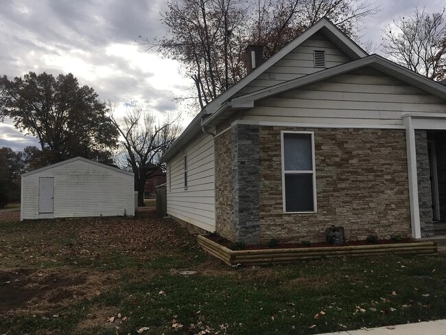 1313 East Walnut in Evansville, IN - Building Photo - Building Photo