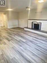 605 Mohawk Rd in Mississauga, ON - Building Photo - Building Photo