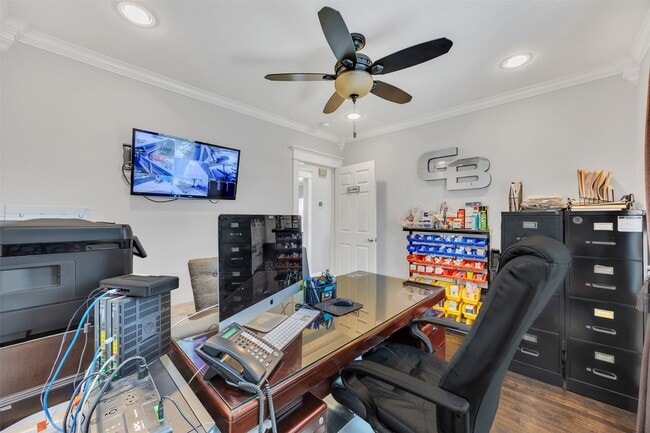 property at 2607 North Fwy