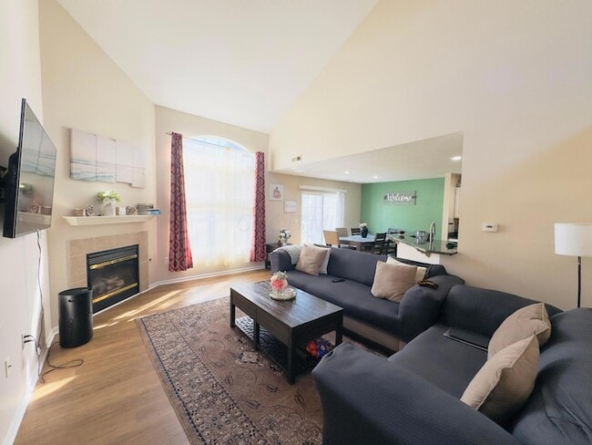 property at 5157 Vinings Bend