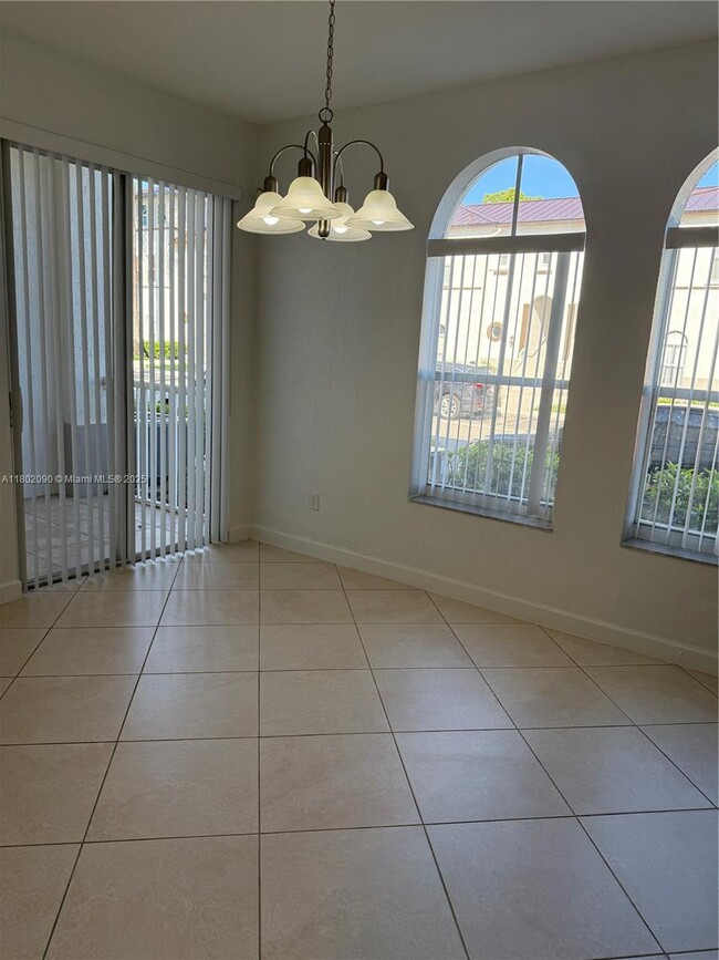 4435 SW 160th Ave in Miramar, FL - Building Photo - Building Photo