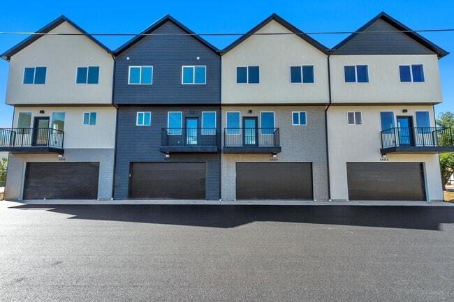 5913 Wasatch Dr, Unit #1841 in Ogden, UT - Foto de edificio - Building Photo
