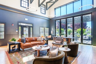 Saratoga Downs at Sheveland Ranch in Napa, CA - Foto de edificio - Interior Photo