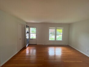 5319 Winterhaven Dr in Charlotte, NC - Building Photo - Building Photo