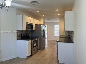 2130 NW 171st Terrace in Pembroke Pines, FL - Building Photo - Building Photo