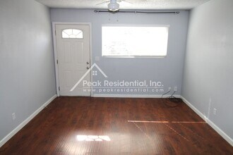 5914 Del Campo Ln in Carmichael, CA - Building Photo - Building Photo