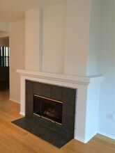 13075 Pacific Promenade, Unit 319 in Los Angeles, CA - Foto de edificio - Building Photo