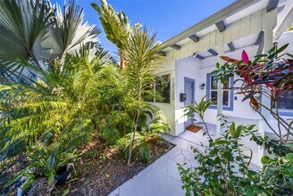 12125 NE 5th Ave in North Miami, FL - Building Photo - Building Photo