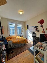 108 Hyde Park Ave, Unit 1083 in Boston, MA - Foto de edificio - Building Photo