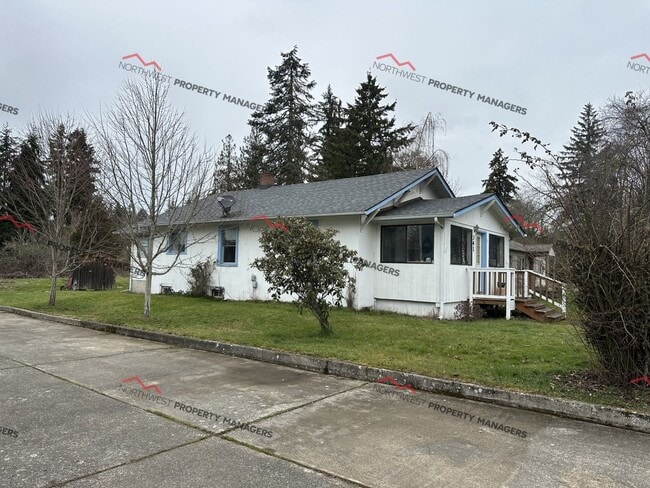 property at 341 N 2nd St