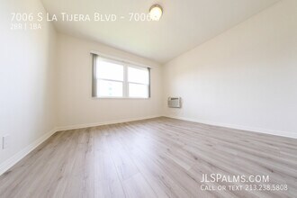 7006 S La Tijera Blvd in Los Angeles, CA - Building Photo - Building Photo