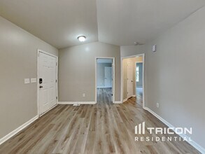 1204 Poplar Ridge Rd in Fuquay Varina, NC - Building Photo - Building Photo