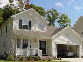 201 Mountain Breeze Dr in Blacksburg, VA - Building Photo