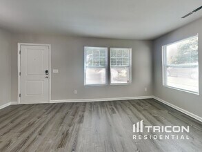 835 Sherman St in Gastonia, NC - Foto de edificio - Building Photo