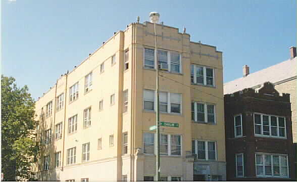 3062 N Davlin Ct in Chicago, IL - Building Photo