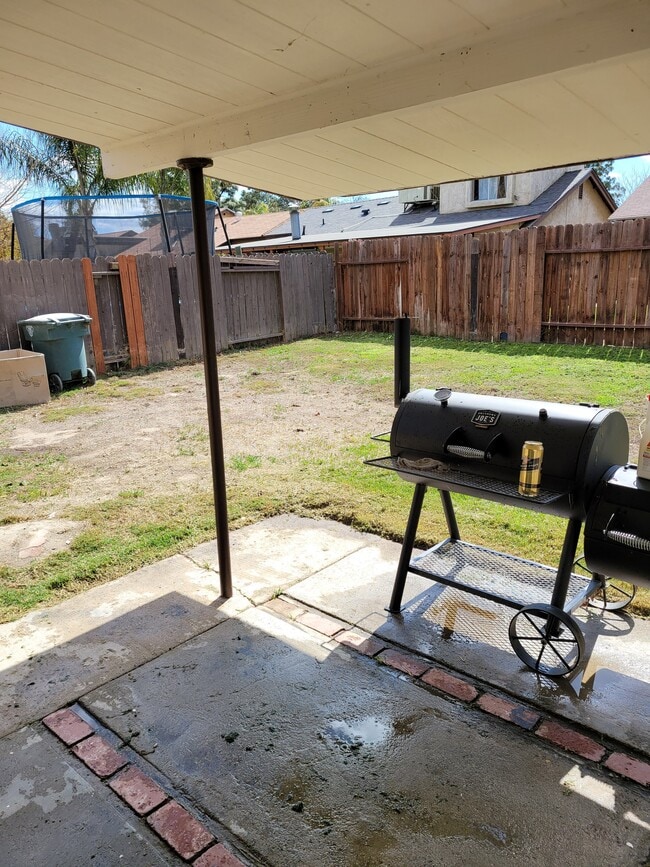 property at 4513 Country Wood Ln