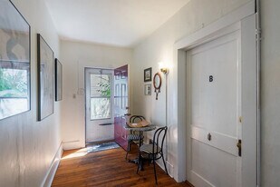 903 Clarendon St, Unit B in Durham, NC - Building Photo