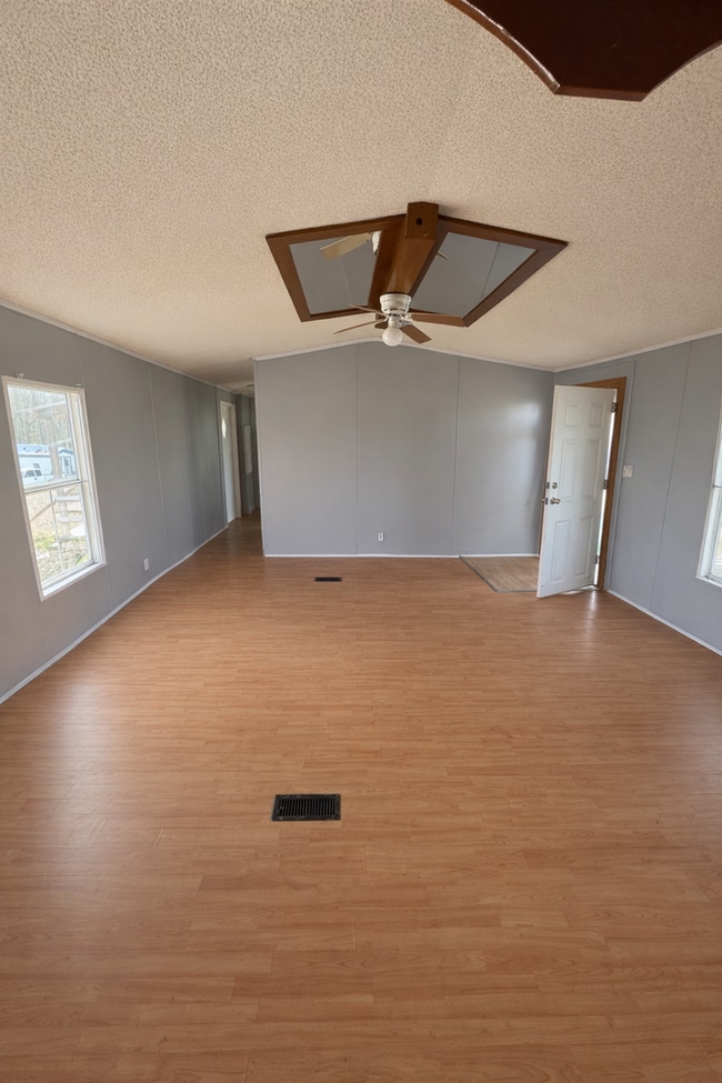 125 Old Red Rd in Ward, AR - Building Photo - Building Photo