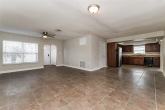 9135 Richwood Ln in Port Richey, FL - Building Photo - Building Photo