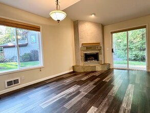 1750 E Lakeshore Dr in Whitefish, MT - Building Photo - Building Photo