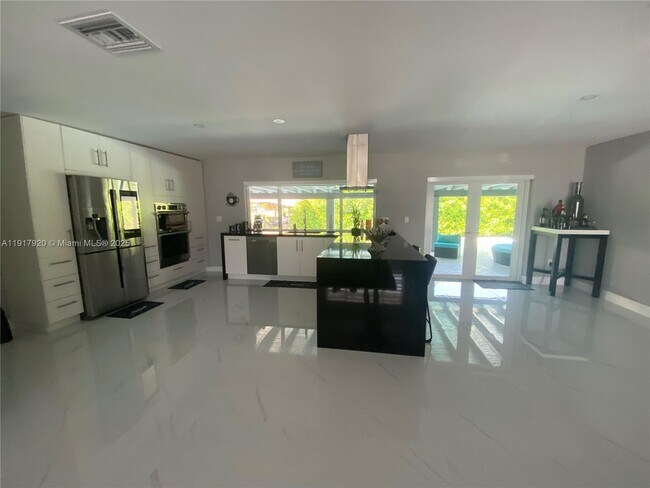 7010 SW 144th Pl in Miami, FL - Building Photo - Building Photo