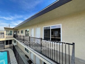 7370 Neo St in Downey, CA - Building Photo - Building Photo