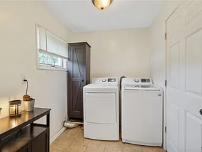 12 James St in Phoenix, NY - Building Photo - Building Photo