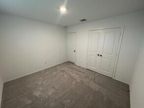 18922 Western Fls Ct in Hockley, TX - Foto de edificio - Building Photo