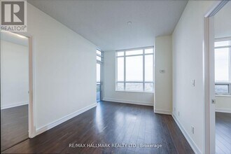 6 Eva Rd in Toronto, ON - Building Photo - Building Photo