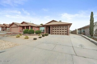 12555 Flora Alba Dr in El Paso, TX - Building Photo
