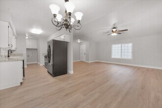 1488 Indianapolis Ave in Clovis, CA - Building Photo - Building Photo