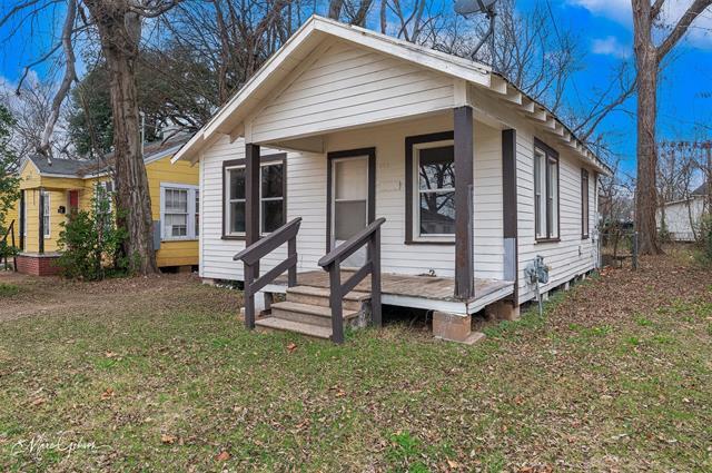 property at 325 Edwards St